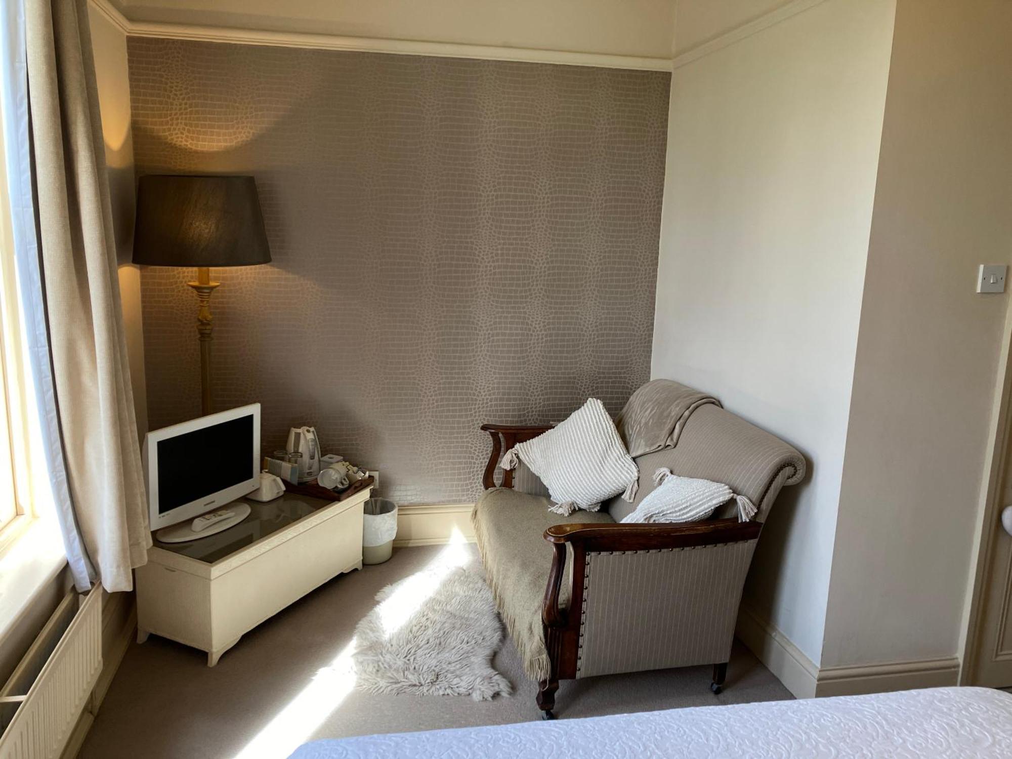 Cornerstones Guest House Sale Buitenkant foto
