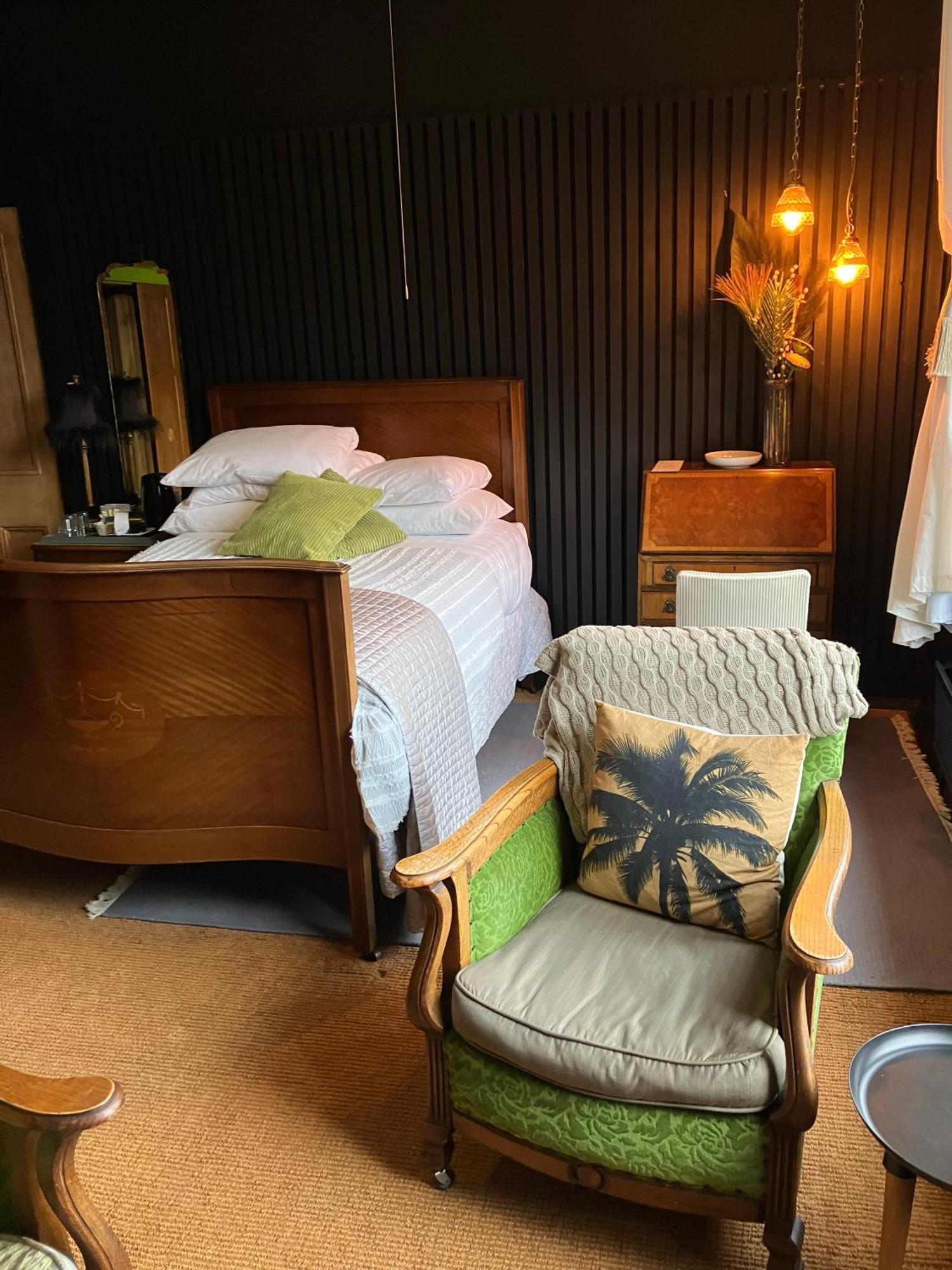 Cornerstones Guest House Sale Buitenkant foto